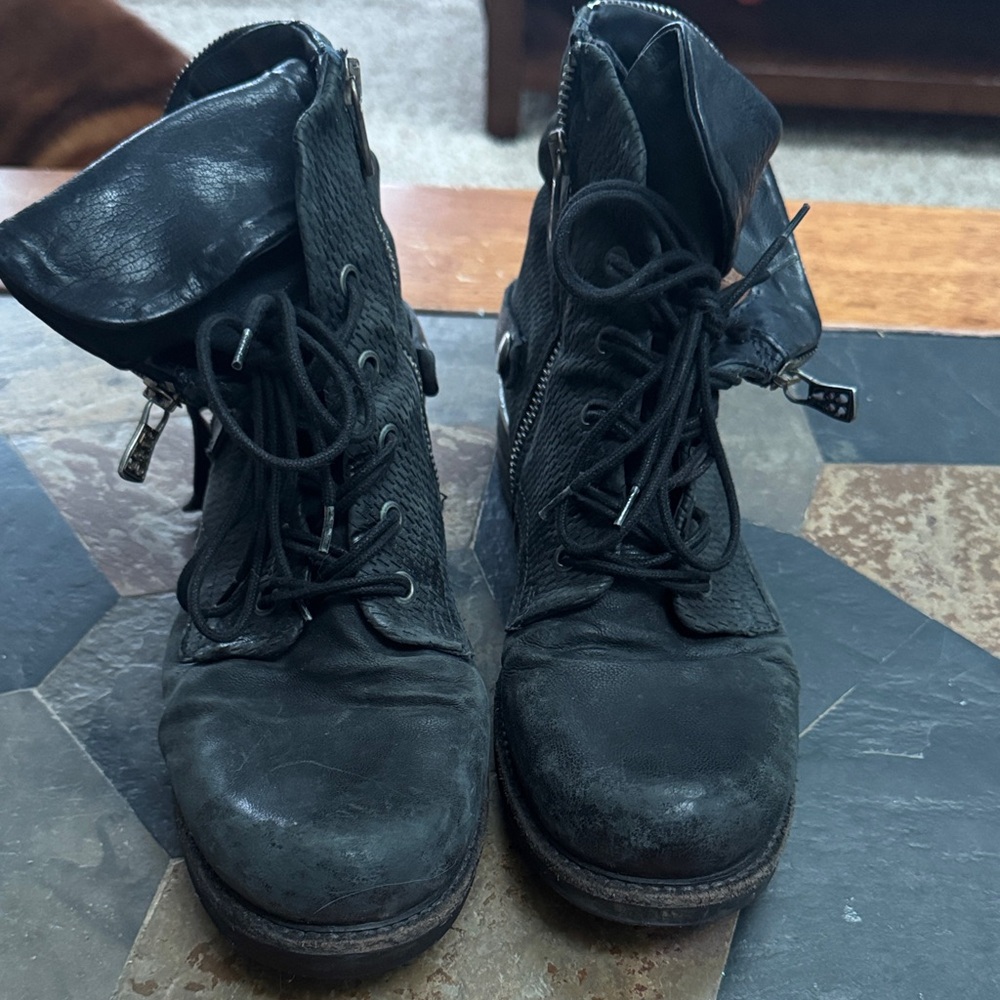 Navy A.S. 98 booties